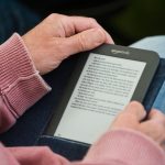 Kindle-urile mai vechi, luate la „arhivă”: Amazon retrage suportul tehnic