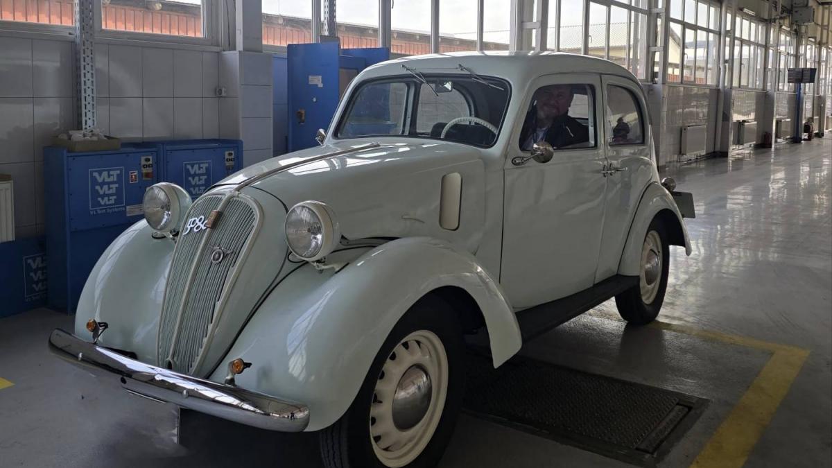 Un Fiat 508C din 1937, „a pus Italia pe roți”, la RAR Vaslui