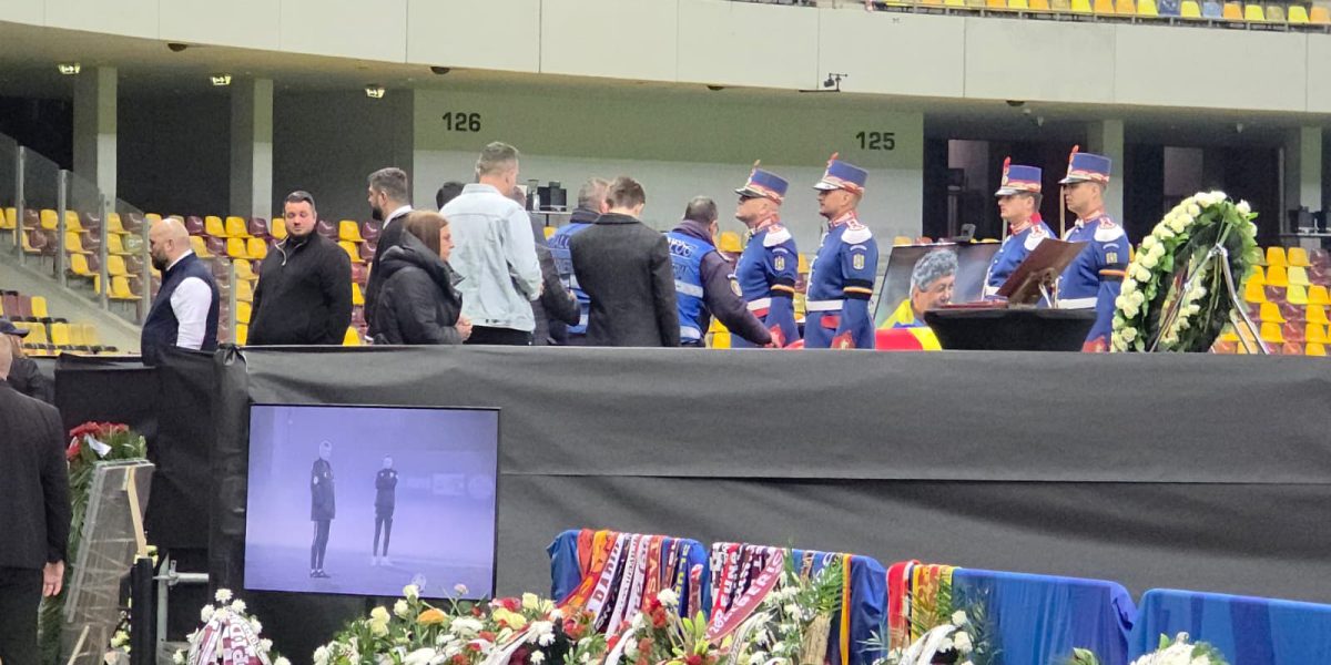 Ultimul omagiu: Jandarmeria, alături de Lucescu pe Arena Națională din București