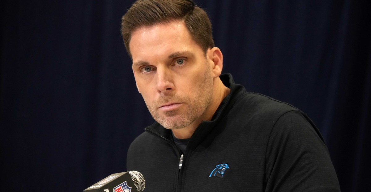 Carolina Panthers: Pregătiri Intense Pentru Draftul NFL 2026 Echipa de fotbal american Carolina Panthers se pregătește intens pentru draftul NFL din 2026, eveniment programat peste doar două săptămâni