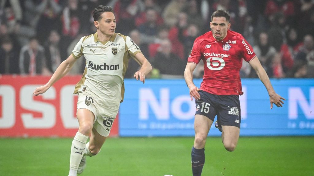 Victorie pentru PSG, spectacol în meciurile din etapa 28 de Ligue 1, transmise LIVE pe VOYO Etapa a 28-a din Ligue 1 a oferit sâmbătă, prin transmisiunile LIVE pe VOYO, o serie de meciuri spectaculoase, cu rezultate surprinzătoare și evoluții notabile