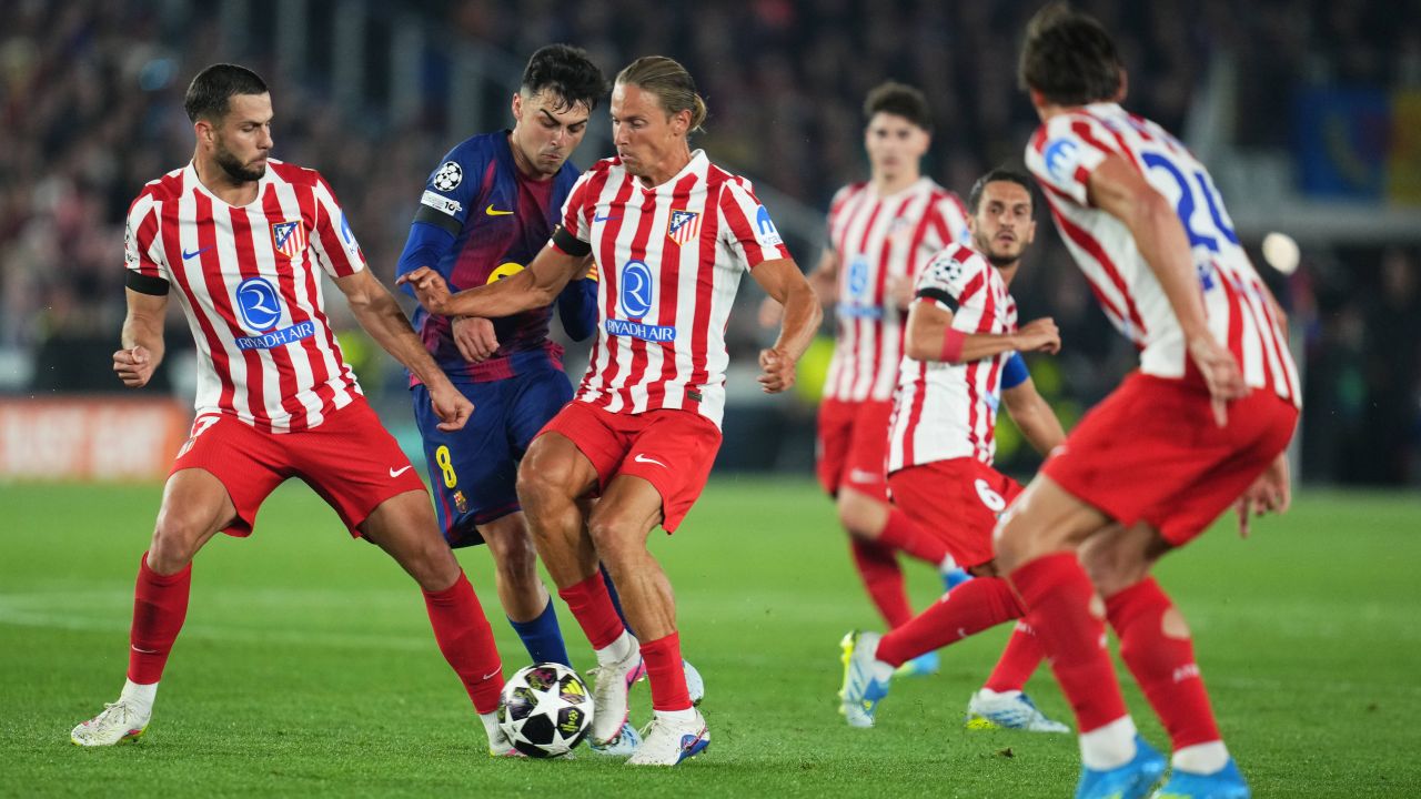 Un duel de gală va decide o semifinalistă în Liga Campionilor: Real Madrid și Manchester City se înfruntă în sferturile de finală, un meci transmis în direct, cu începere de la ora 22:00