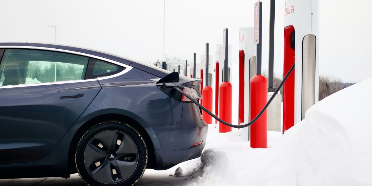 incarcare-masini-electrice-autonomie-topaz-enhance-sharpen-2-scaled.jpg - JurnalUrban