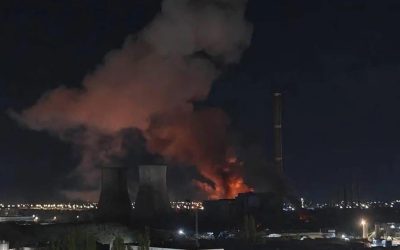 Tensiune electrică record la București: 275 Volți după explozia de la CET Vest