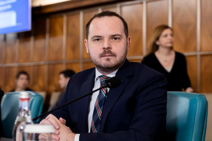 Ce face România cu datoria uriașă de 600 milioane de euro?