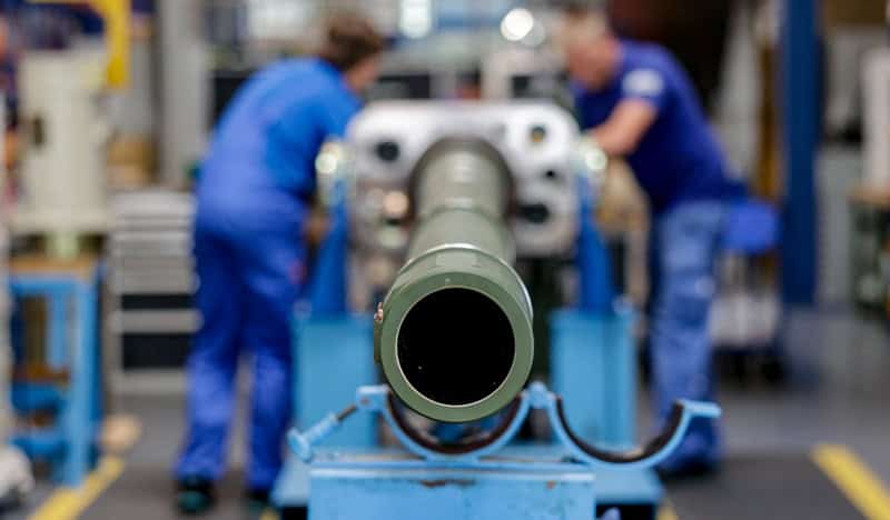 Industria românească de apărare solicită un plan național de relansare, adaptat noilor riscuri de securitate din regiune