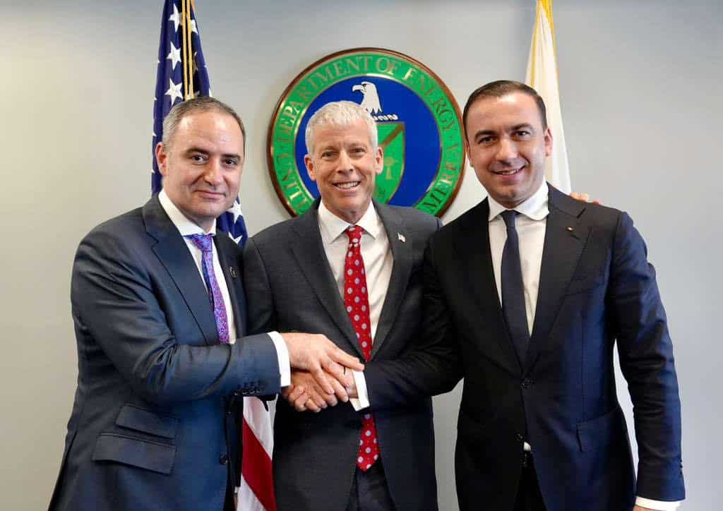 Miniștrii Români, 500 de milioane dolari de la Banca Mondială pentru gaze, după întâlnirea cu Trump