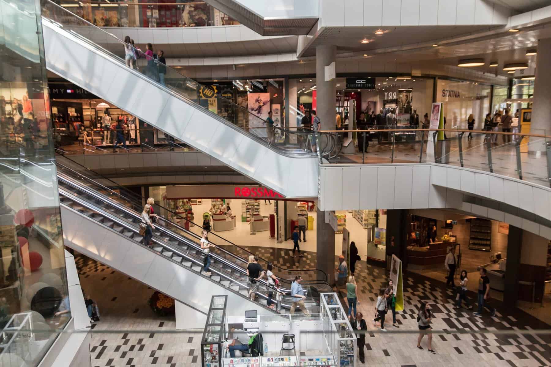 Cifra de afaceri din comerțul cu amănuntul a suferit o scădere semnificativă, cu -6,2% față de aceeași perioadă a anului trecut, potrivit datelor recente