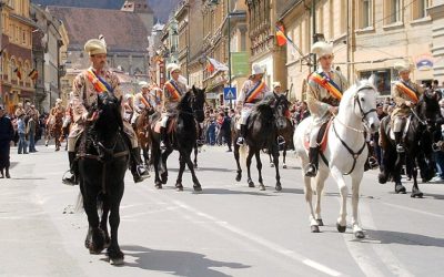Brașov: Junii vin cu parada, circulația BLOCHEAZĂ centrul orașului