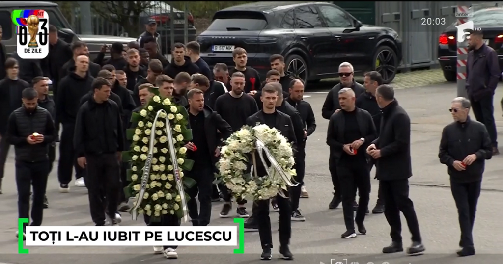 Mircea Lucescu, un nume sinonim cu fotbalul românesc, a fost omagiat de suporteri și specialiști, după o carieră impresionantă