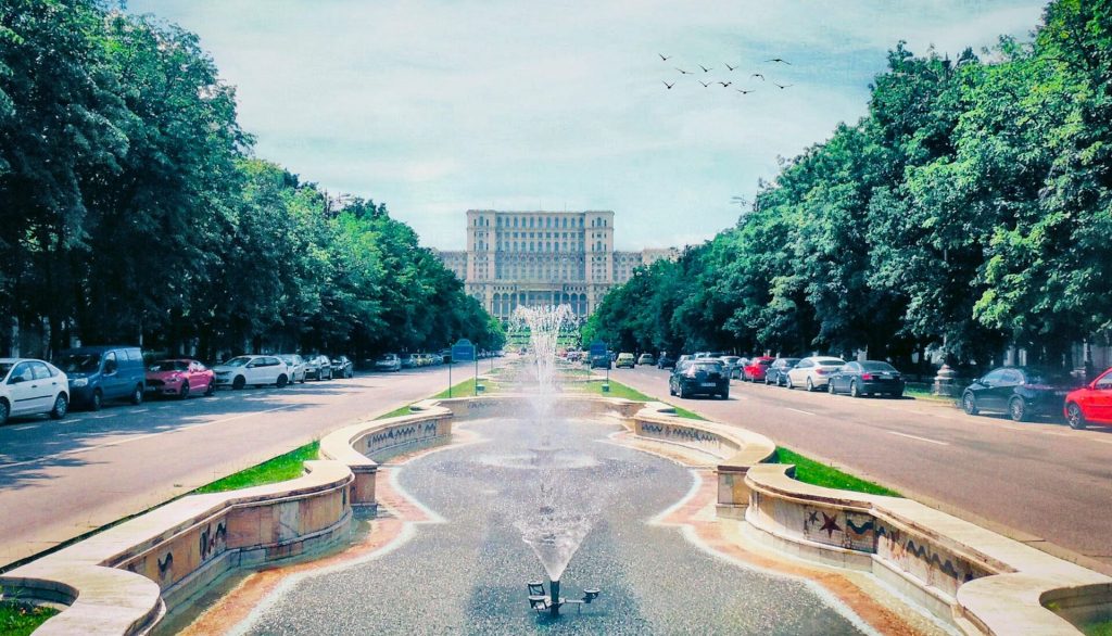 Bucureștenii, sufocați: 75% nemulțumiți de aer. Spațiile verzi, salvarea?