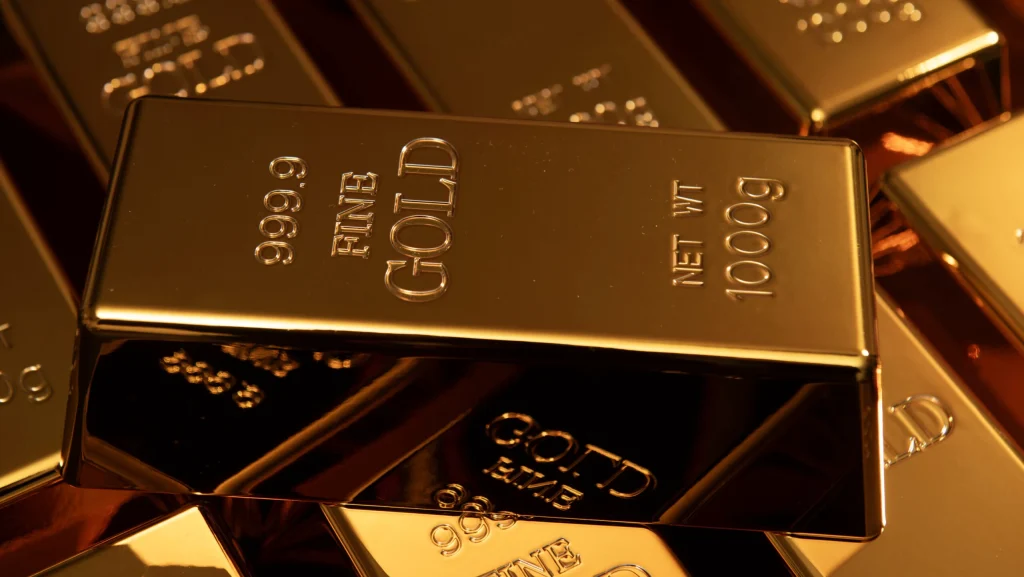 Aurul, din nou pe val: O bancă elvețiană reia achizițiile masive