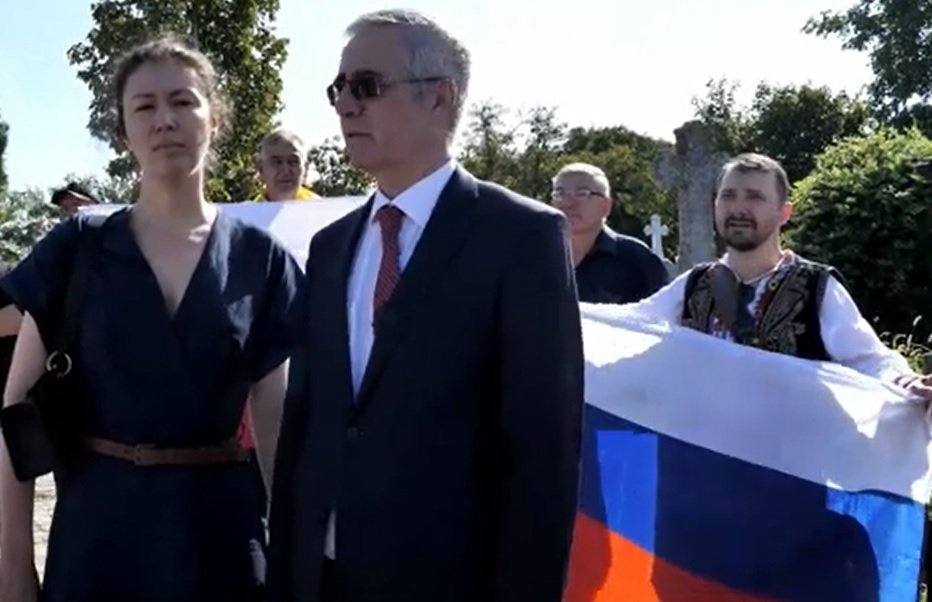 Ambasadorul Rusiei la București: Relațiile cu România, în picaj Relațiile dintre România și Rusia se află într-un punct critic, cu perspective sumbre de îmbunătățire, conform declarațiilor ambasadorului rus la București, Vladimir Lipaev