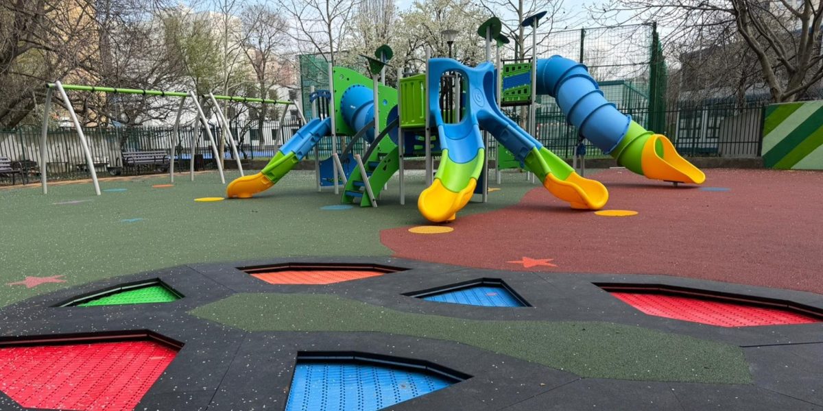 loc-de-joaca-sector-6.jpg - JurnalUrban