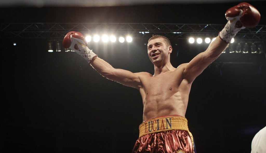 Bute la 46 de ani: Cum arată fostul campion. Dan Negru, imagine de la Montreal