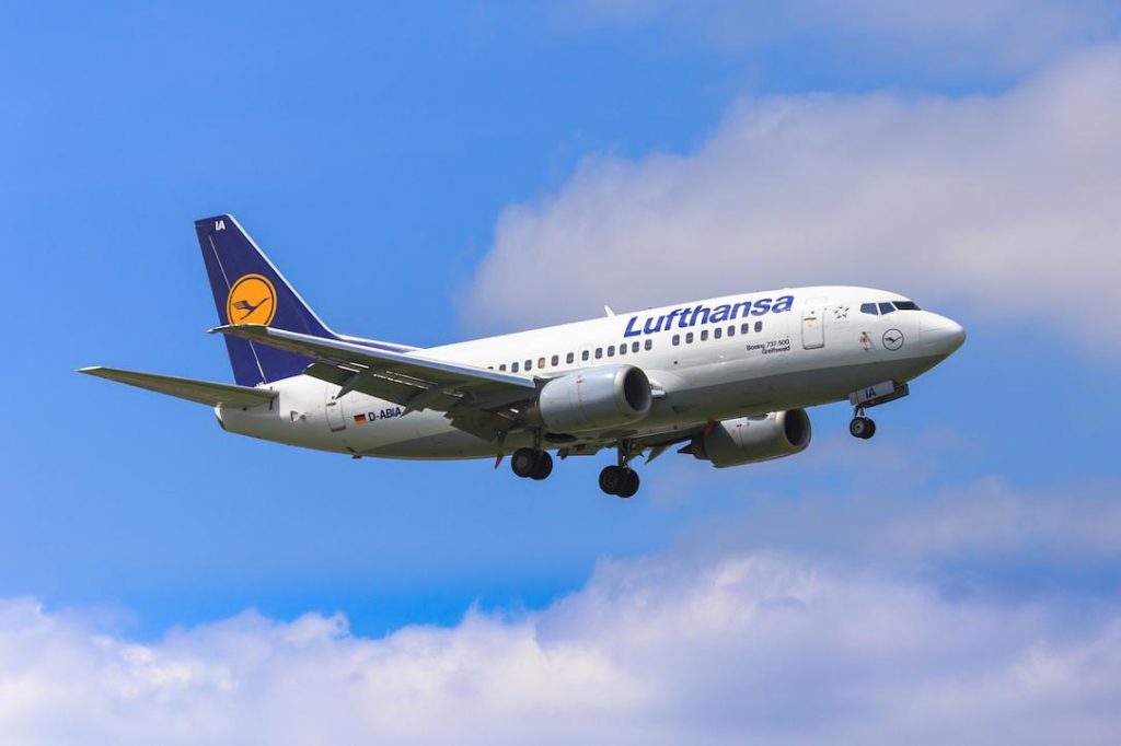 Investitorii germani în România presează Lufthansa să păstreze ruta Sibiu-Munchen