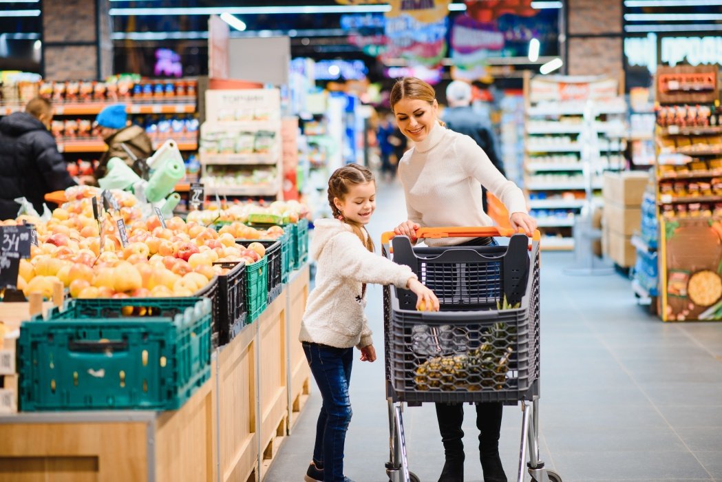 Programul supermarketurilor se modifică de Paște 2026, cu implicații pentru românii care își fac cumpărăturile de sărbători Pregătirile pentru Paște 2026 aduc schimbări în programul de funcționare al marilor lanțuri de supermarketuri din România