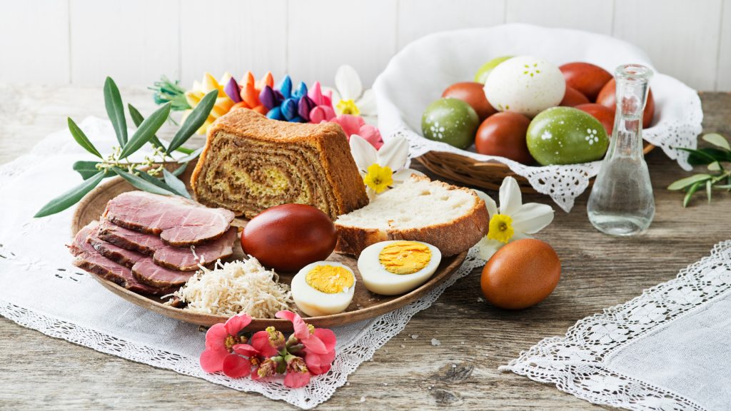 Arhiepiscopul Clujului Andrei, despre Paște: Ce înseamnă masa și tradițiile