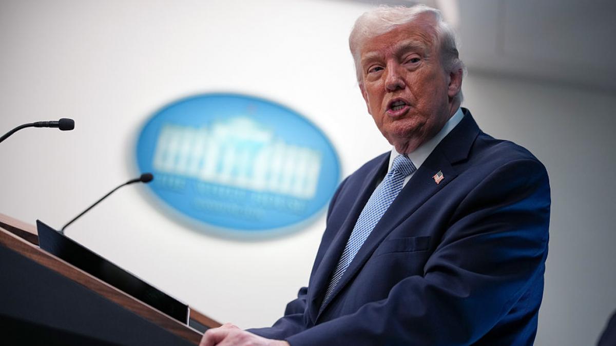 Misterul savanților dispăruți: Donald Trump cere FBI să investigheze