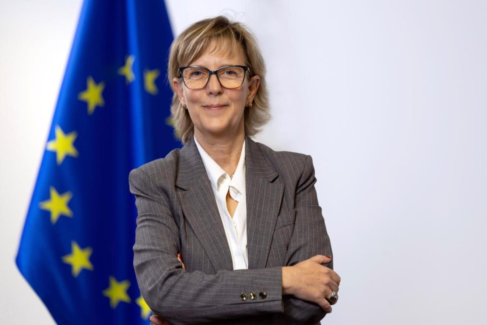 Servicii Financiare: Comisarul European vine în vizită la București, în România