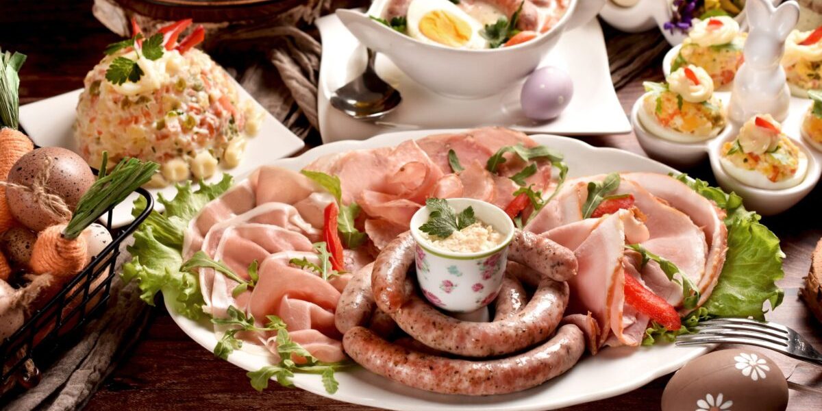 Atenție la masa de Paște: Ce preparate pot ataca bila