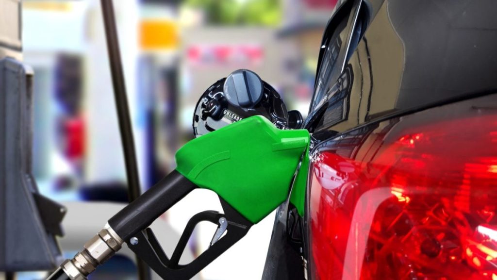 Benzina și motorina, la preț record în România: Unde dai de combustibil ieftin pe 19 aprilie 2026?