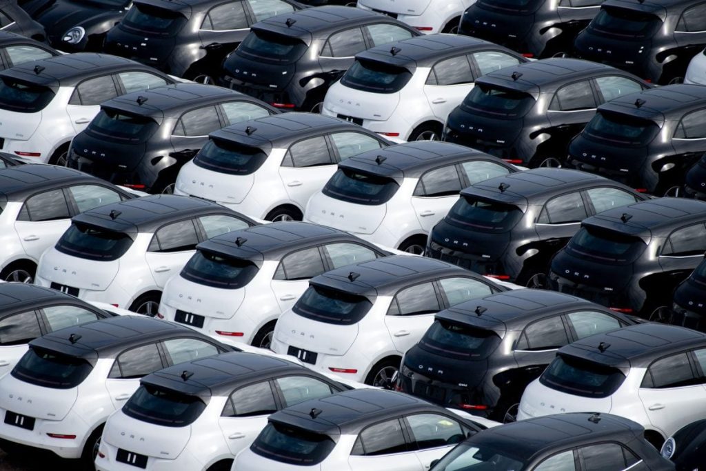 Gaura de 73 miliarde dolari pentru industria auto: Iranul, soluția producătorilor?