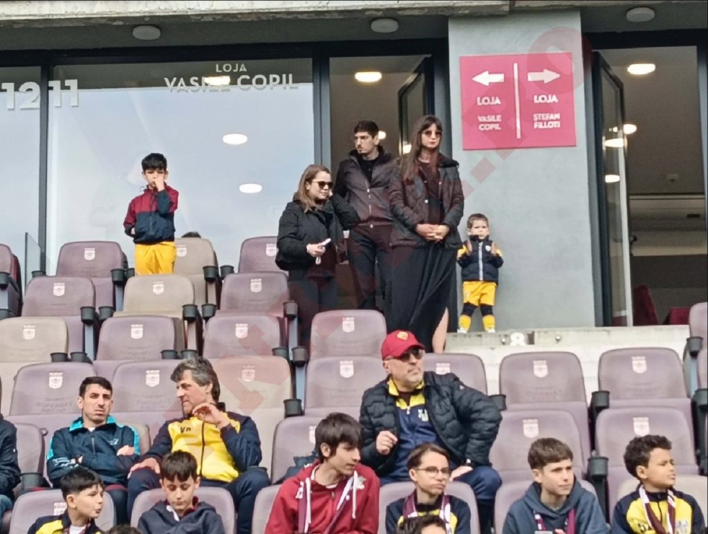 LIVE Giulești: Emoții la Omagiul pentru Mircea Lucescu. Nepotul, moment special. Marilu, în lacrimi