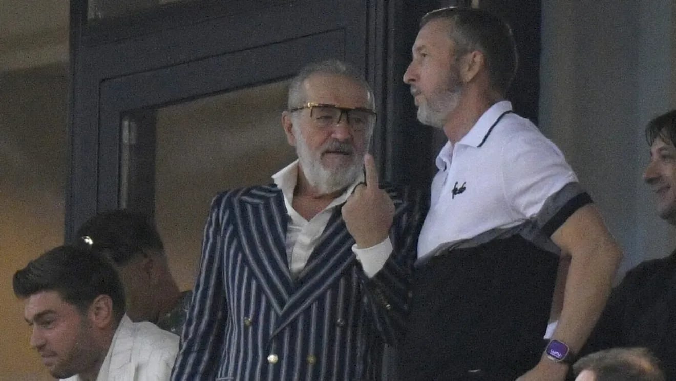 Pleacă de la FCSB? Becali îl vrea, Stoica se opune!