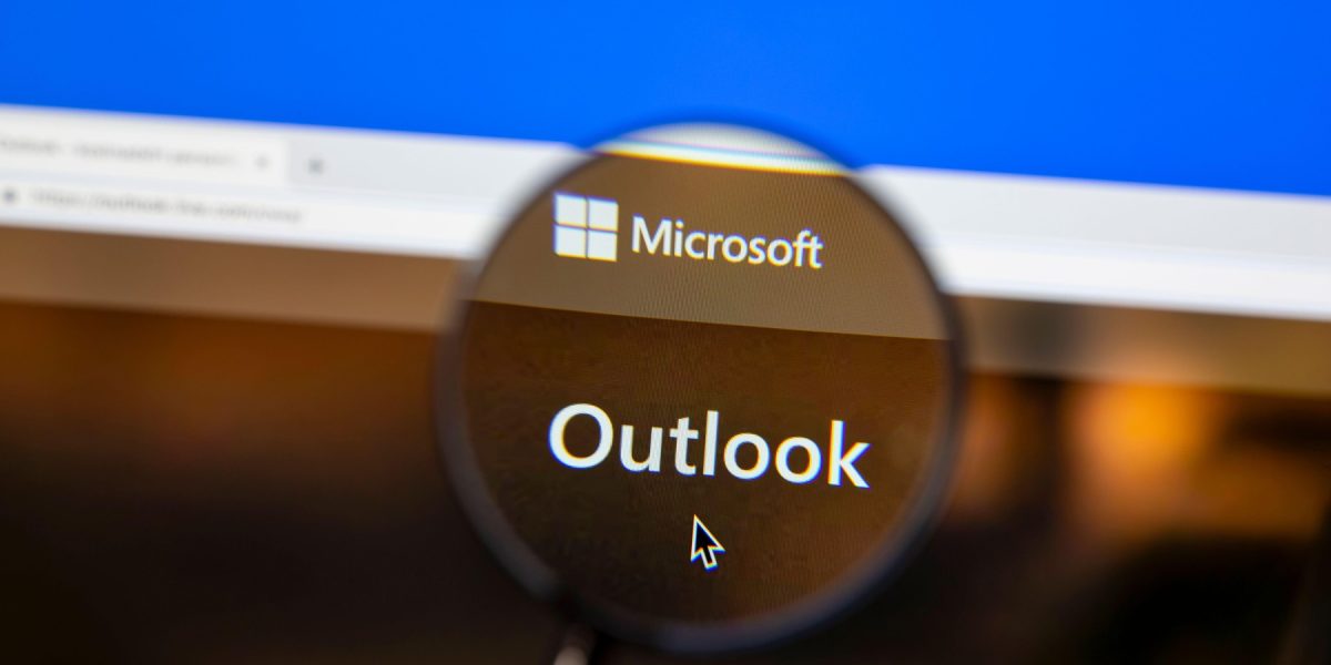 Microsoft repară outlook: Nu mai poți trimite mailuri? iată soluția