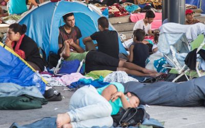 Marea Britanie: 10.000 de migranți, mutați din hoteluri în comunități