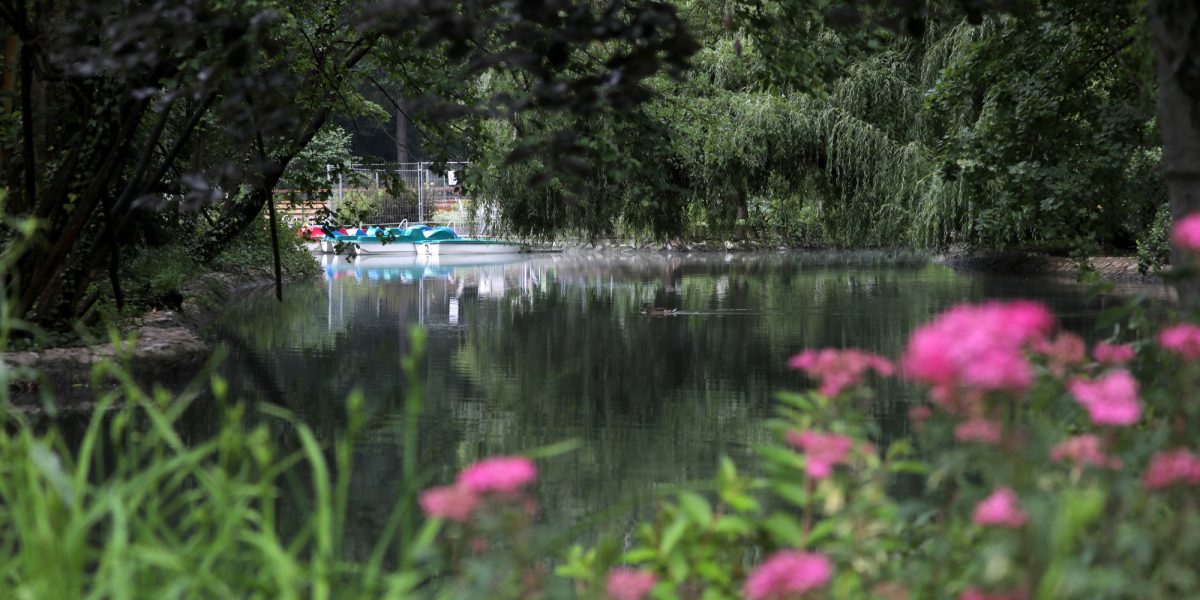 Vreme de primăvară de joi, cu ploi slabe