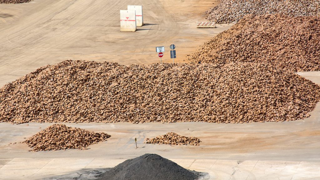 UE lovește China: Lansată platforma pentru minerale critice