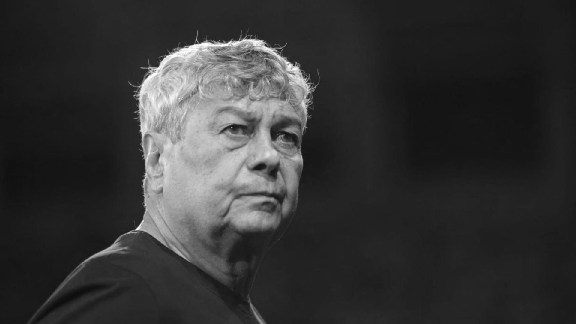 Sicriul cu trupul neînsuflețit al reputatului antrenor Mircea Lucescu a fost depus la Arena Națională, România fiind cuprinsă de un profund doliu
