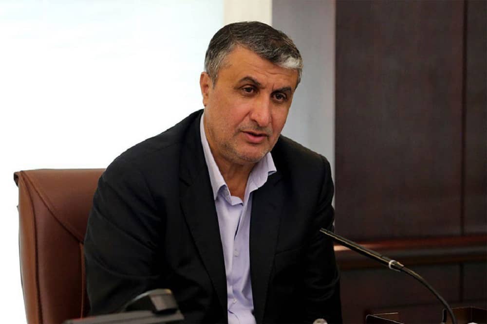 Șeful Organizației iraniene pentru energie atomică, MOHAMMAD Eslami, a exclus joi orice restricții la programul de îmbogățire a uraniului