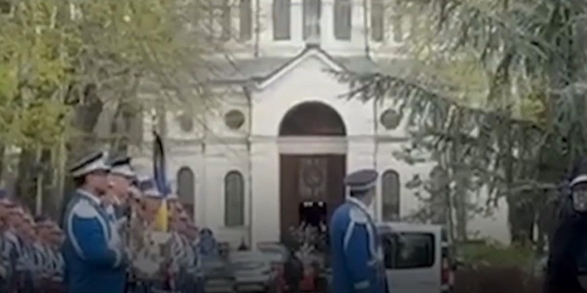 Marele Mircea Lucescu, condus pe ultimul drum cu onoruri militare la Bellu