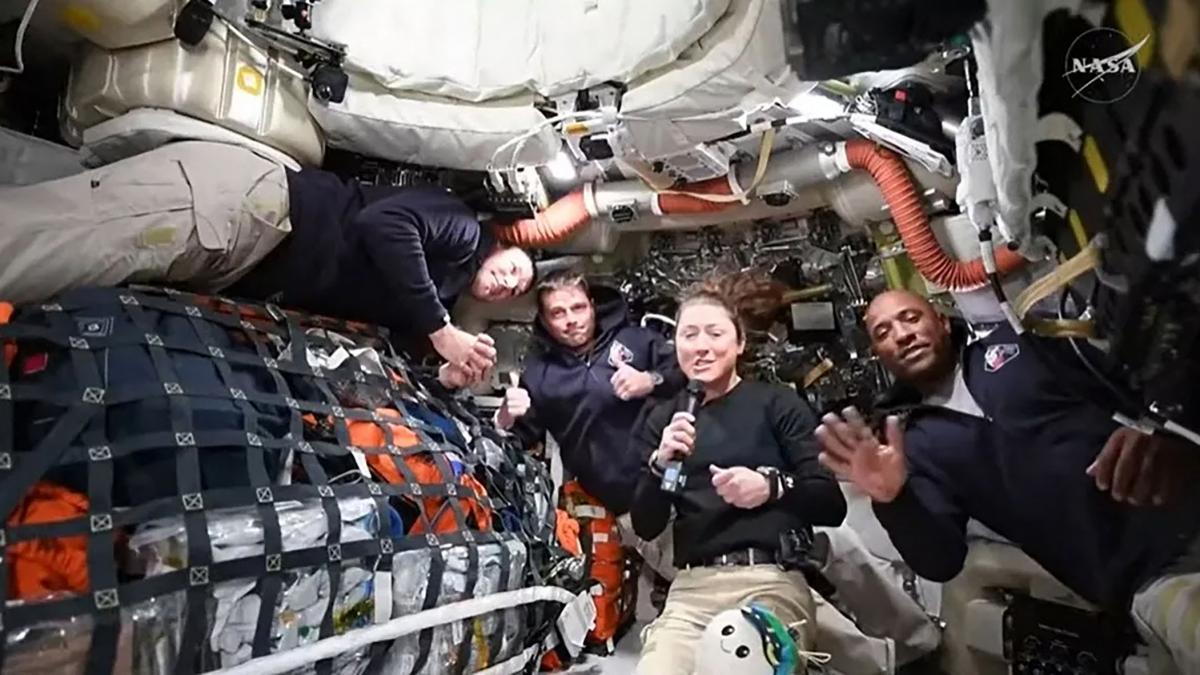 NASA sparge bariere: Ce secrete ascund „cipurile organice” din Artemis 2