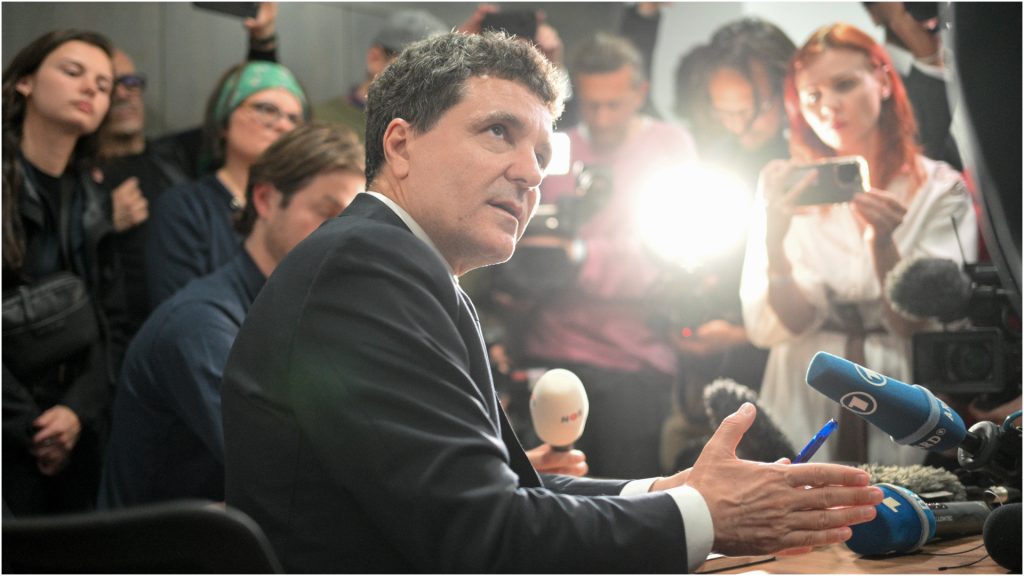 ONG-uri către Nicușor Dan: Respectă promisiunile! „Mediator” nu înseamnă neutralitate