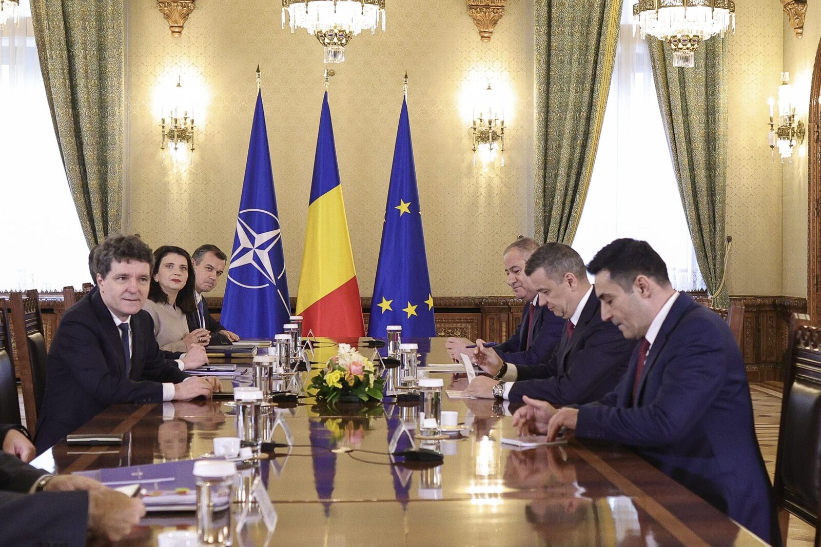 Grindeanu, după discuția cu Nicușor Dan: Continuarea coaliției, dar cu alt premier