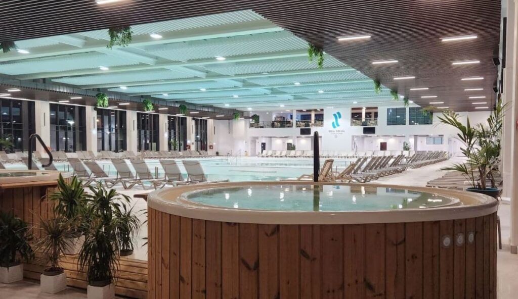 Pensii: Biletele de tratament balnear pentru 2026, deblocate. Cât scot din buzunar pensionarii