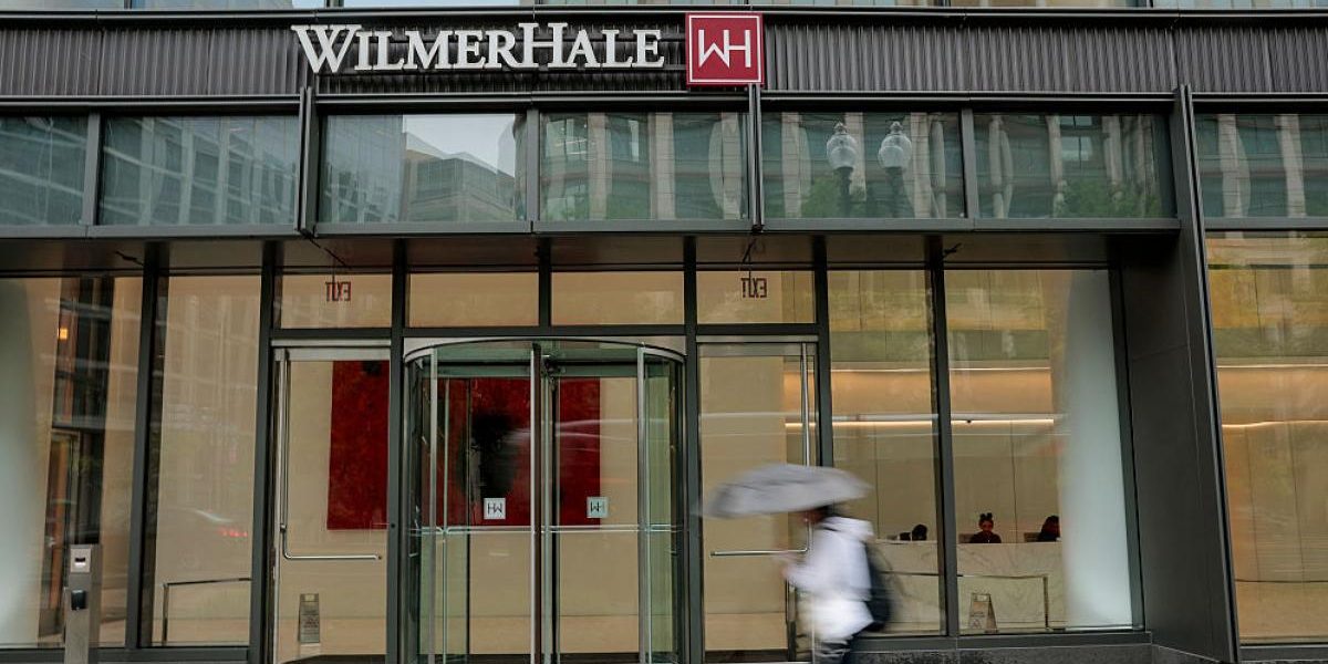 Onorariu-șoc: Fiul bancherului, taxat cu 35 mil. Dolari. Judecătorul, uimit