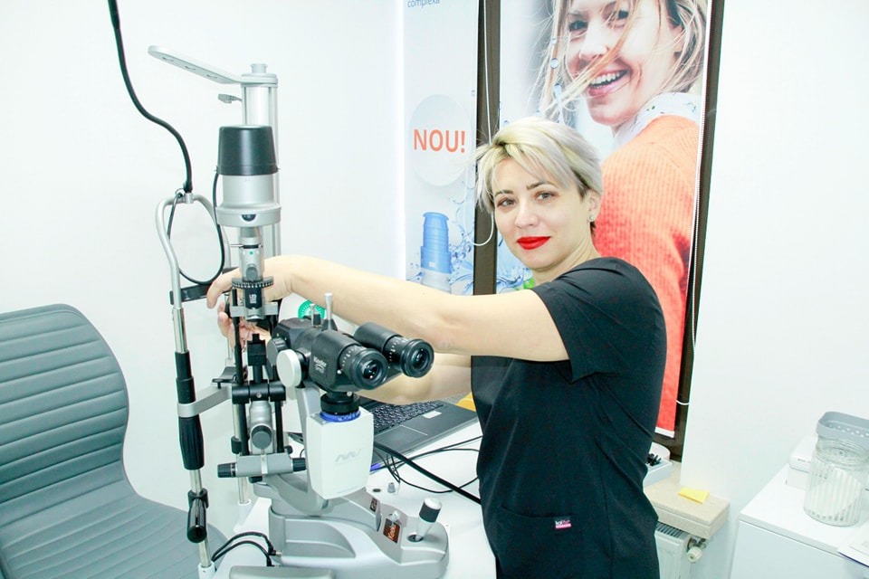 Probleme de vedere persistente: Ce spune clinica Optissima despre tratament