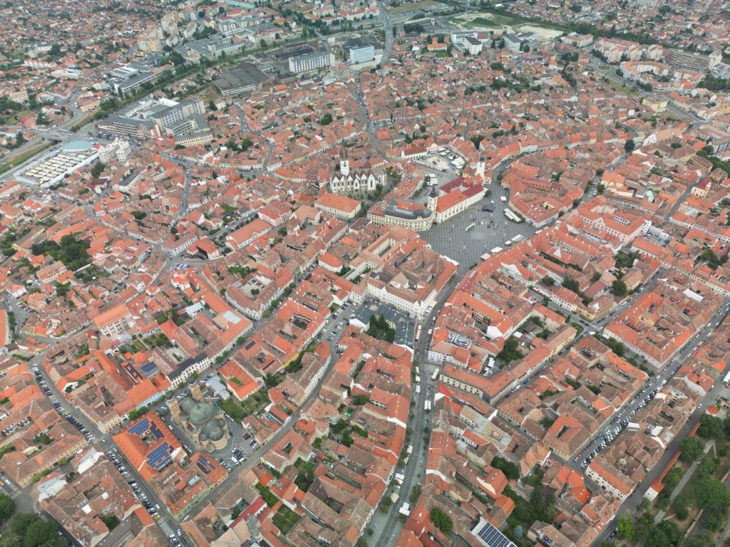 Sibiu, orașul cu cea mai bună calitate a vieții în 2026, conform unei analize recente Sibiu se distinge ca orașul cu cea mai ridicată satisfacție generală în rândul locuitorilor, conform unei analize detaliate realizate în 2026