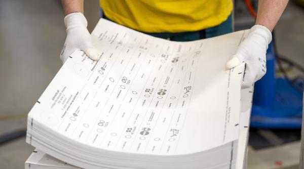 Orban vs Magyar: Ungaria votează, Bucureștiul pe… „scăunel”