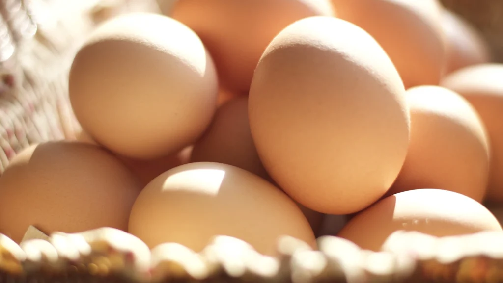 Alertă majoră înainte de Paște: 1,5 milioane de ouă cu Salmonella!