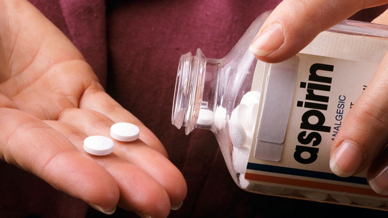 Aspirina, aliatul neașteptat în lupta cu cancerul: Studii revoluționare