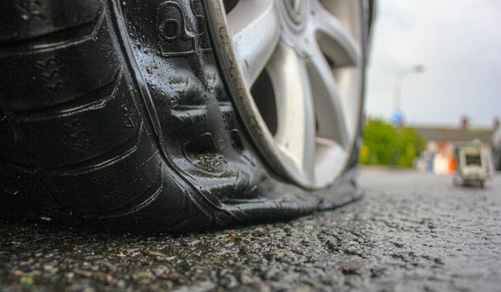 Nouă escrocherie cu pana auto: Cum eviți să fii jefuit în trafic