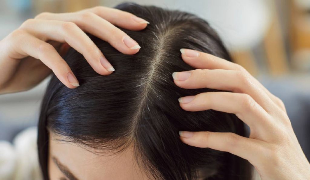 Părul Cade? Cauze Ascunse pe care le Treceți cu Vederea!