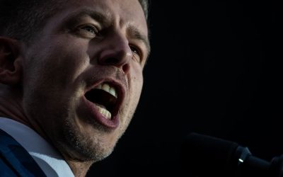 Simion, dans macabru pe morminte, acuză UDMR de minciuni