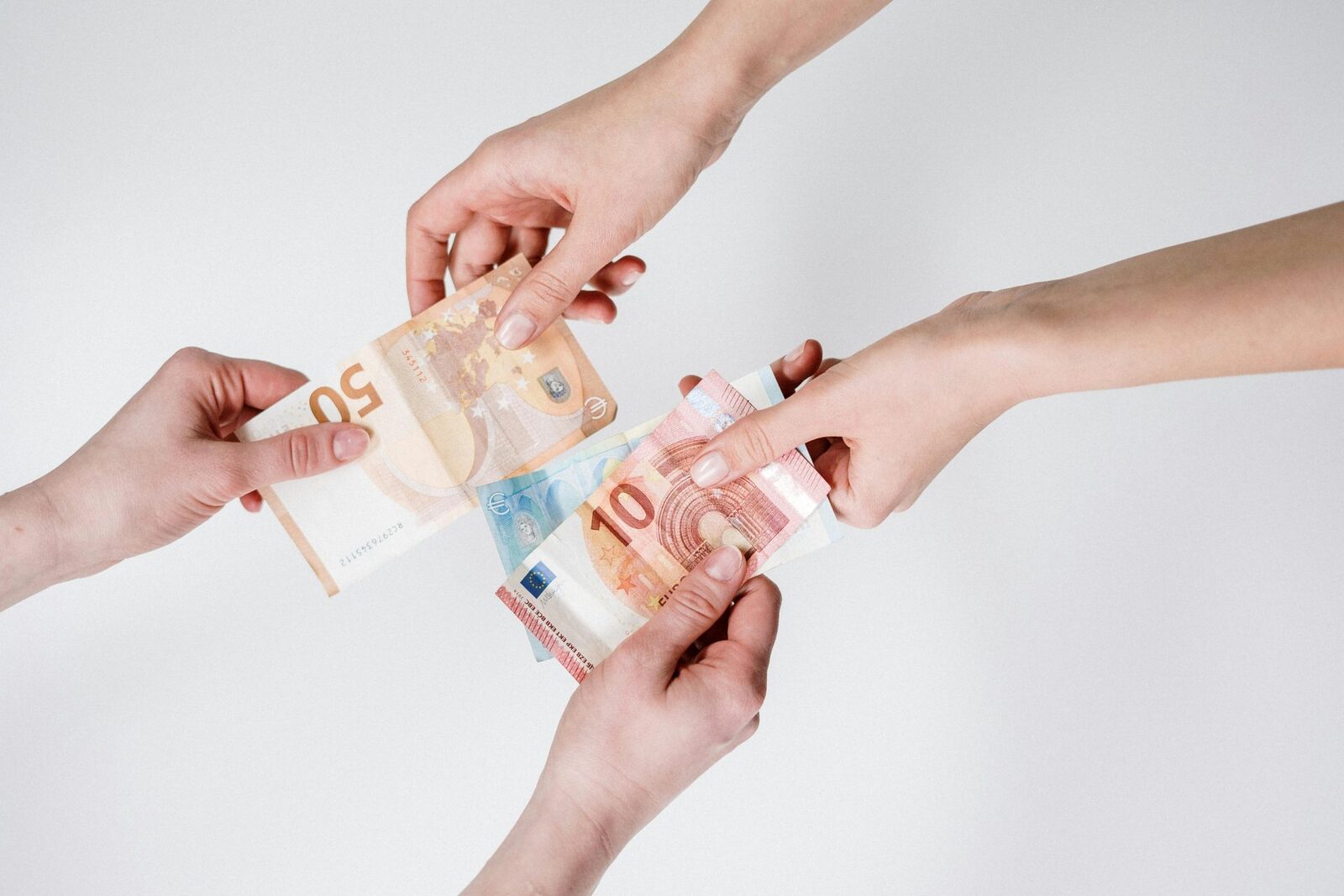 UE: Lege ANTI-CORUPȚIE, cu amenzi URIAȘE și pedepse minime-record